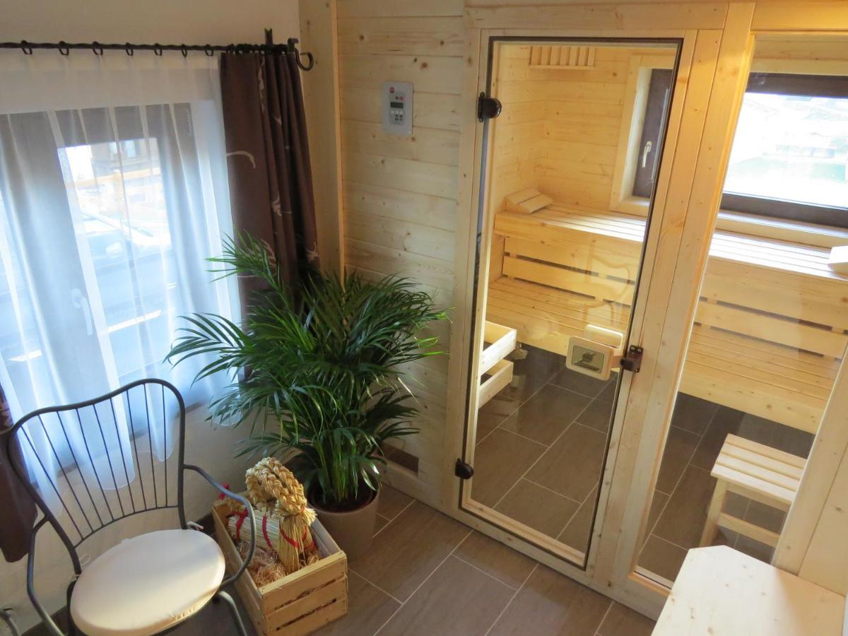 Ferienhaus Oetztal-Lodge เซาเทนส์ ภายนอก รูปภาพ