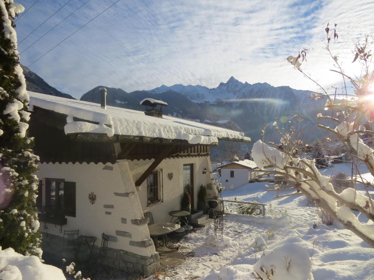 Ferienhaus Oetztal-Lodge เซาเทนส์ ภายนอก รูปภาพ