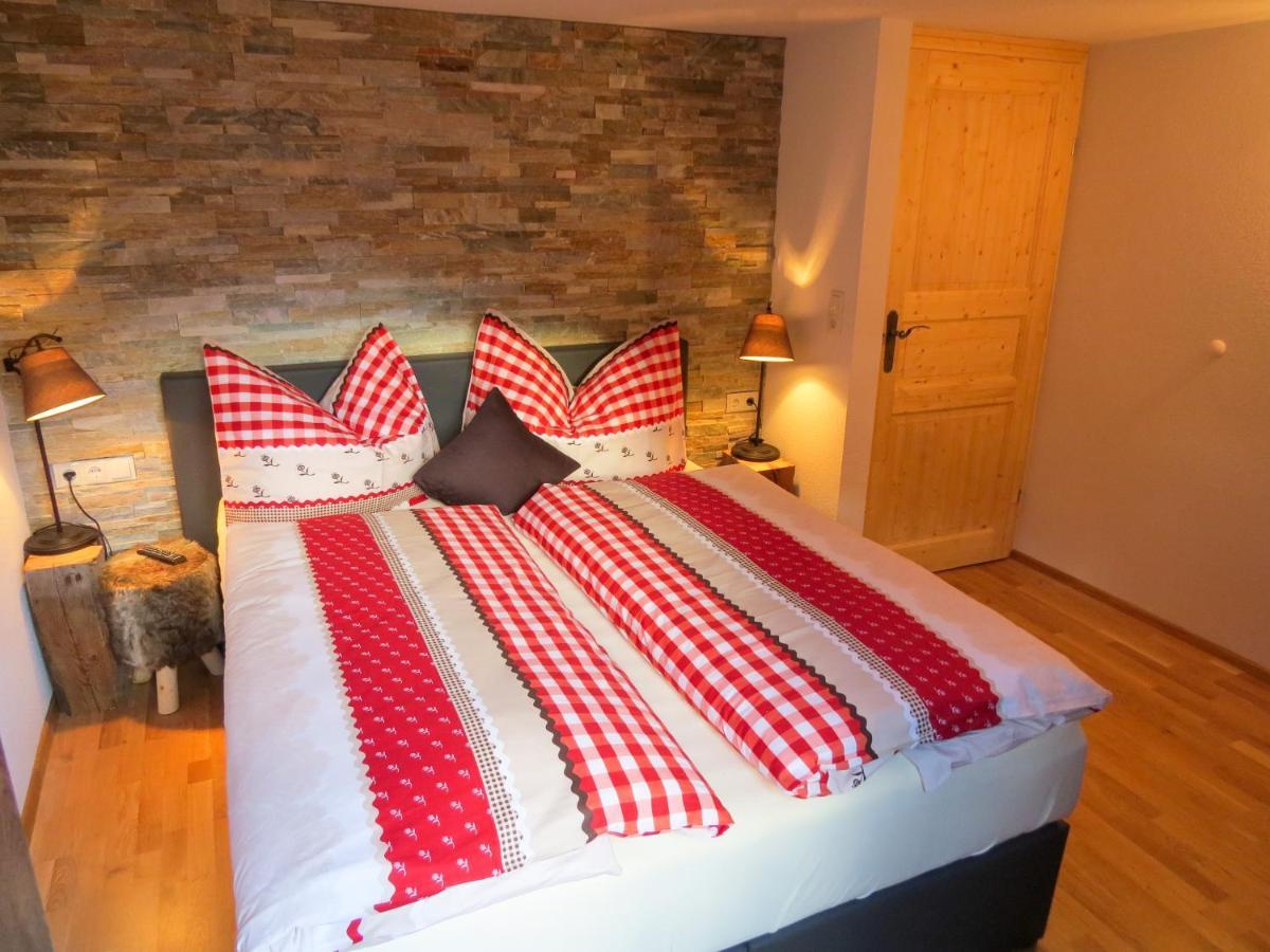 Ferienhaus Oetztal-Lodge เซาเทนส์ ภายนอก รูปภาพ