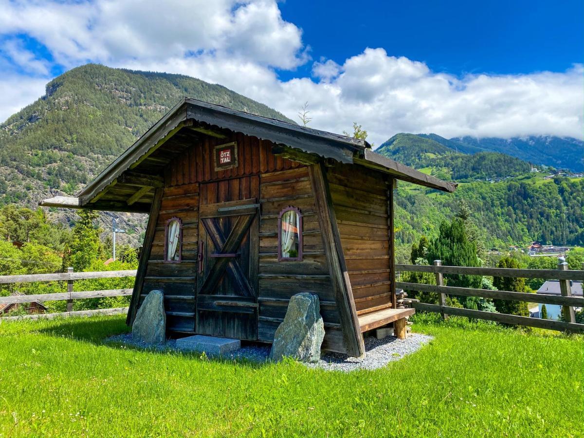 Ferienhaus Oetztal-Lodge เซาเทนส์ ภายนอก รูปภาพ